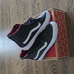 VANS SK8-Hi Slim Zip